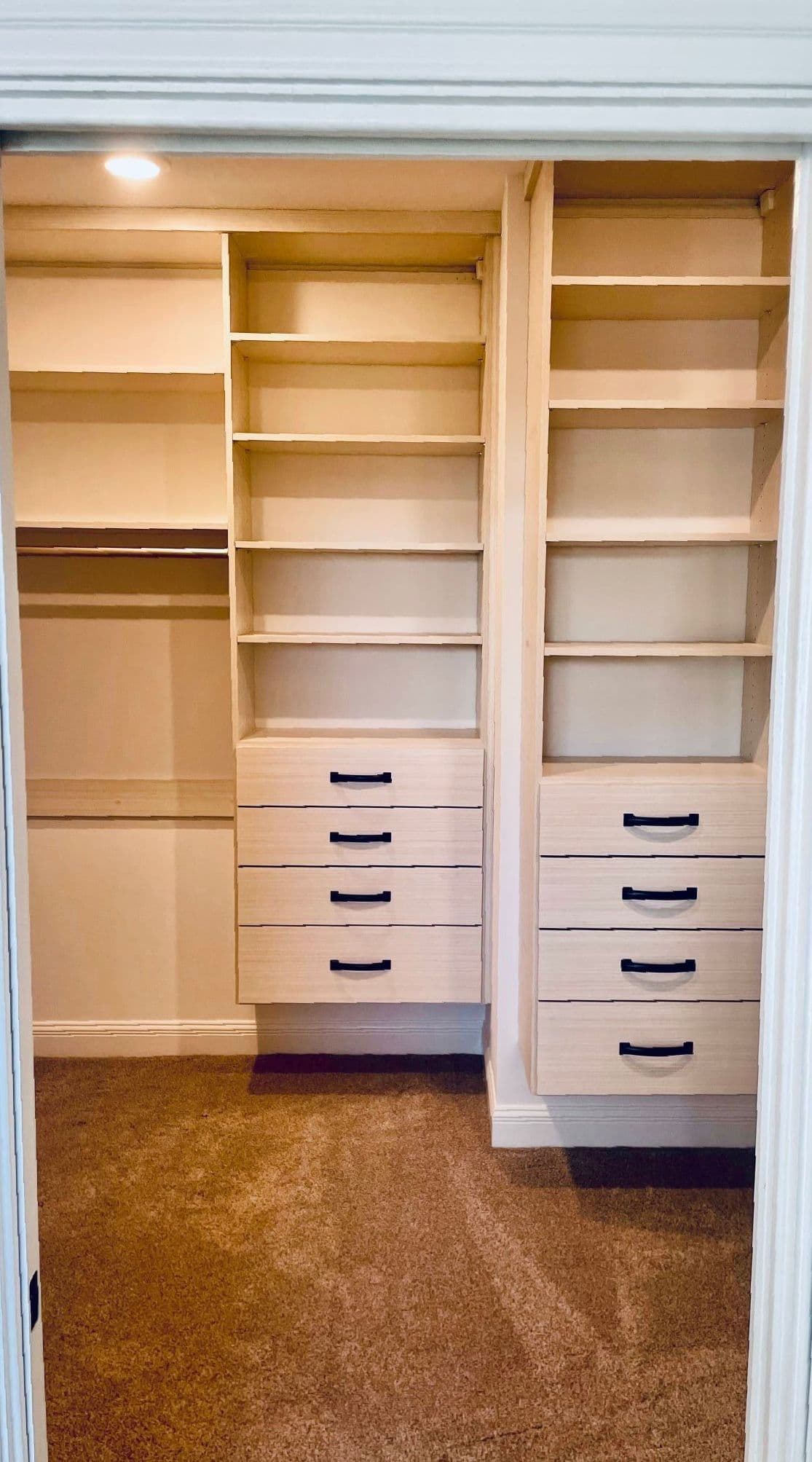 Reach-in closet with drawer stack