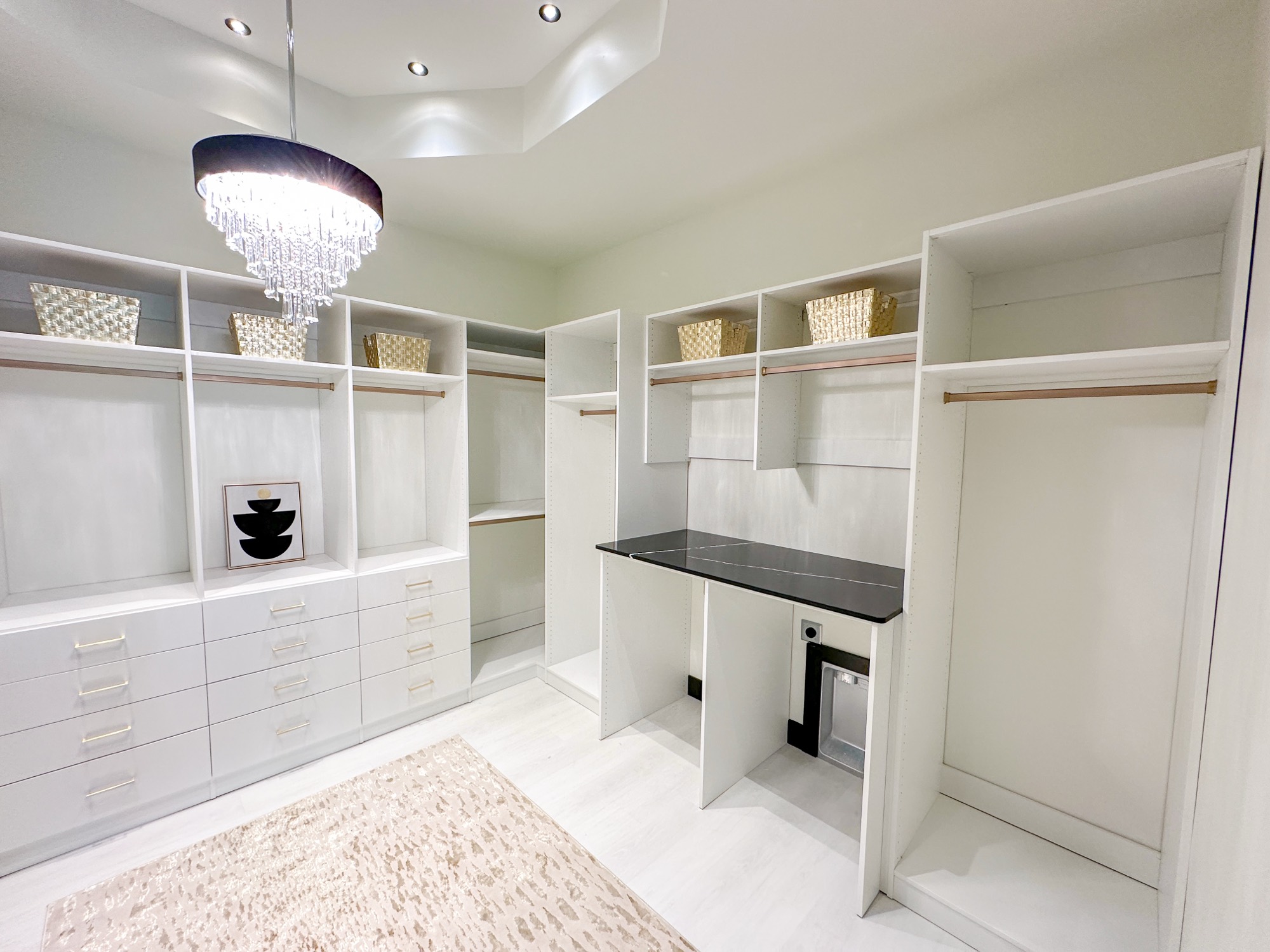 Custom Closets in Mexico, MO | LB Classic Closets